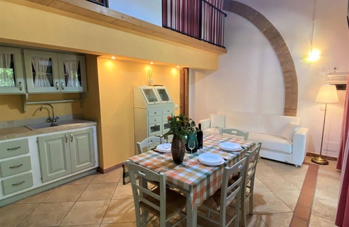 Riparbella Apartment | Cosy apartment for 6 guests with A/C, WIFI, pool, TV, terrace and parking