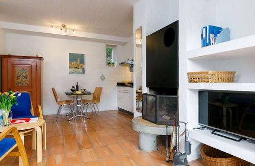 Capriasca Apartment | Cosy apartment with pool, WIFI, TV, patio, pets allowed, panoramic view and parking
