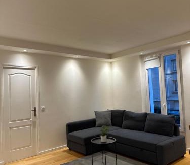 Republique–Point-du-Jour Apartment | Cosy, appartement refait à neuf limite 16