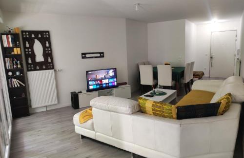 Thiais Apartment | Cosy Appartment Thiais 80m²