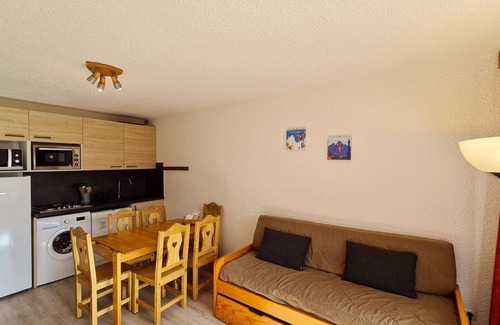 Les Deux Alpes Apartment | Cosy apt 4/6 ppl, balcony, near the ski station