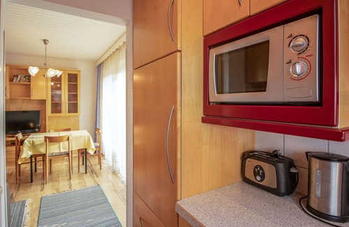 Klopein Apartment | Cosy apartment for 6 guests with WIFI, TV, terrace and pets allowed