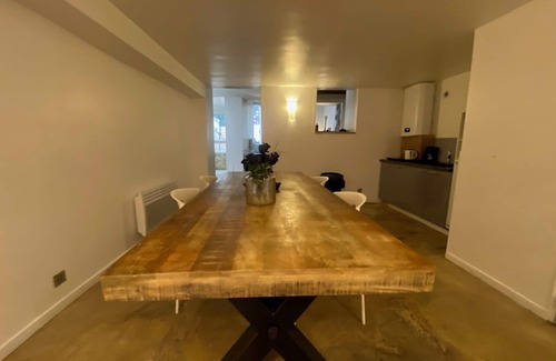 10th Arrondissement Apartment | Cosy Atypical Apartment in Hyper Centre Paris 10eme near Canal Saint-Martin