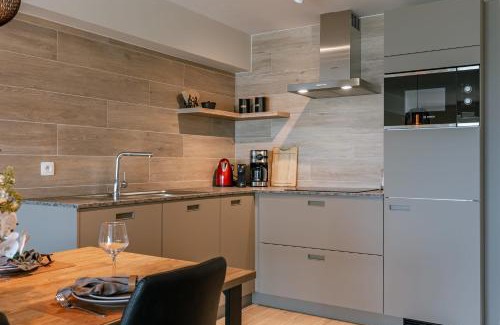 Blankenberge Apartment | Cosy beachfront apartment with great sea view