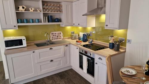 Great Witley Apartment | Cosy Bolt-hole escape for 2 in stunning valley