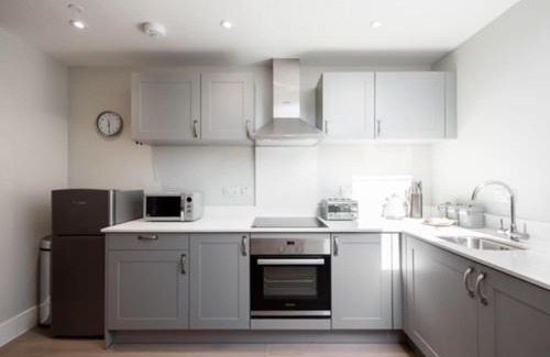 Brentwood Apartment | Cosy, Bright, 1 Bed Flat