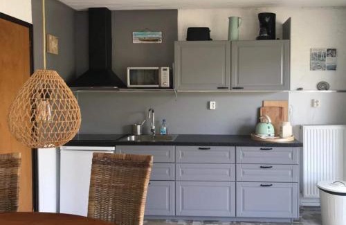 Sint Maartensvlotbrug House | Cosy bungalow on quiet resort near beach