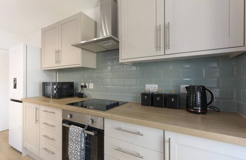 Grimsby House | ✨ Cosy Central Grimsby House 🏡 | Perfect for Contractors 🔧 | Free Parking 🚗