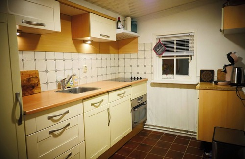 Diessen Ski Chalet | Cosy Cabin in the Woods - Perfect Get Away in a peaceful and green setting