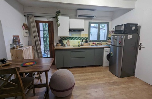 Salon-de-Provence House | Cosy, Calme, Très Ensoleillé, à 2 pas du Centre Ville, Pour 2 ou 4 Personnes