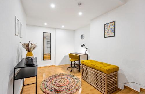 Rheingauviertel Apartment | Cosy & Central, 500m from Main Station, Perfect for Work & Stay