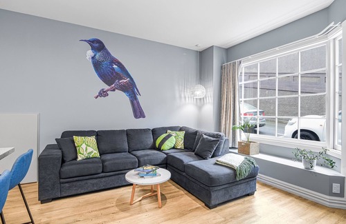 Dunedin City Centre Apartment | Cosy Central City ApartmentnLocated in a Heritage Building