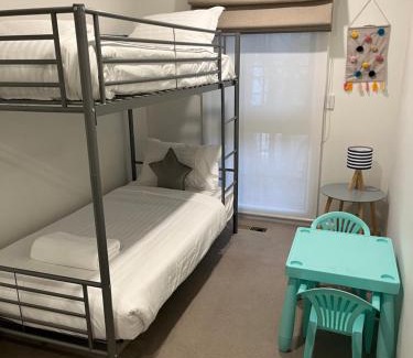 Olinda House | Cosy, central Olinda Camellia Cottage