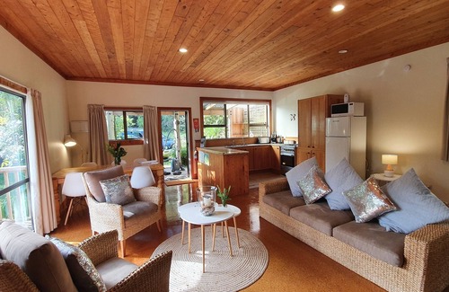 Kaeo Cottage | Cosy, chic family hideaway by the Takou River, near Kerikeri, Bay of Islands