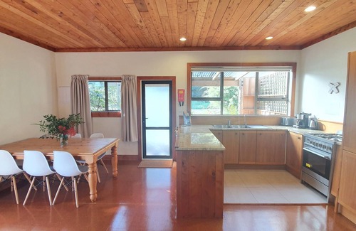 Kaeo Cottage | Cosy, chic family hideaway by the Takou River, near Kerikeri, Bay of Islands