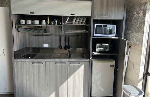 Taradale Apartment | Cosy comfortable unit with city views