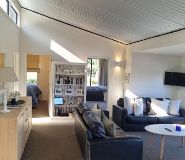 Wanaka House | Cosy Cottage in Wanaka
