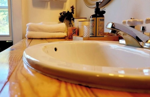 Saint John Bed & Breakfast | Cosy Cottage Inn