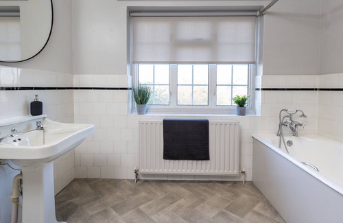 Sheffield House | Cosy, Exclusive Sheffield House Near Peak District