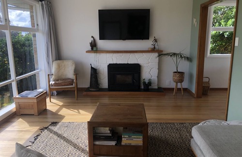 Leamington House | Cosy Family Home