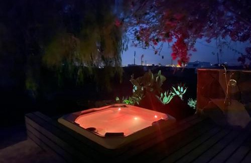 La Asomada House | Cosy finca, sea views, jacuzzi