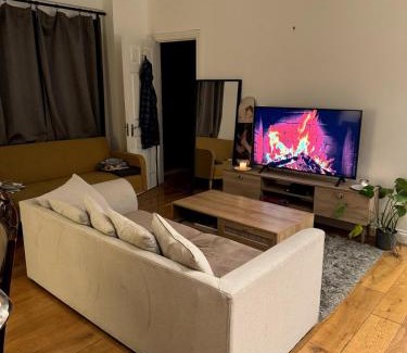 Clissold Apartment | Cosy Flat in Stoke Newington