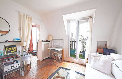 Auteuil Apartment | Cosy Flat in West With View on Eiffel Tower