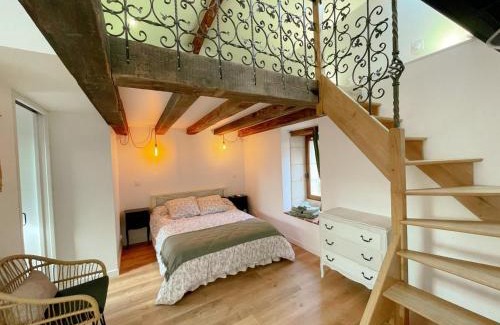 Azay-le-Rideau House | Cosy Gîte à Azay-le-Rideau avec Wifi, Clim, tout inclus, idéal pour 2 adultes et 2 enfants, proche châteaux - FR-1-381-567