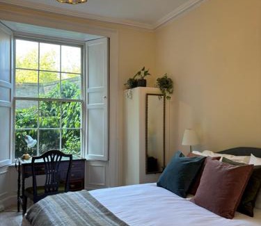 New Town Apartment | Cosy Georgian Flat