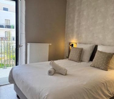 Chessy Apartment | COSY HOME By Dream Apartments