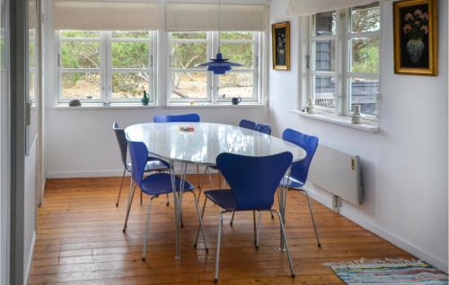 Anholt House | Cosy Home In Anholt With 3 Bedrooms And Wi-Fi