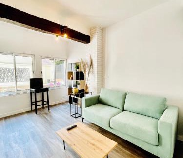Chartres Apartment | Cosy Home Muret