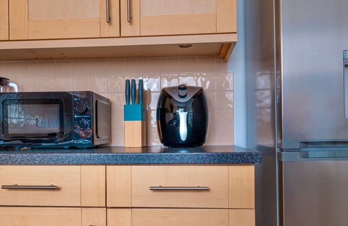 Corby House | Cosy Home-Sleeps 5- Private Garden- Free Parking