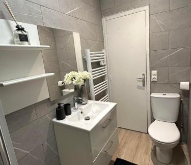 Poissy Apartment | Cosy House à 9 mins RER A et 35 mins de Paris