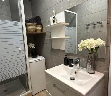 Poissy Apartment | Cosy House à 9 mins RER A et 35 mins de Paris