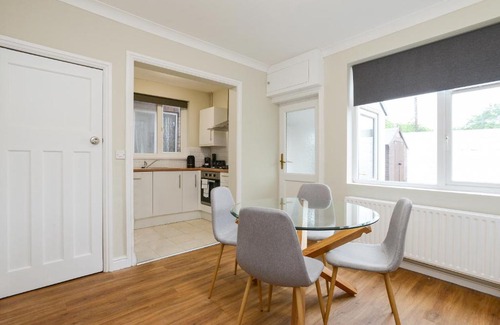 Beeston House | Cosy House in the heart of Beeston with FREE Parking and WiFi