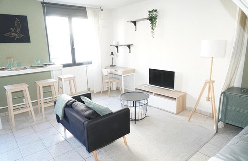 Villette Gare Apartment | Cosy Lafayette
