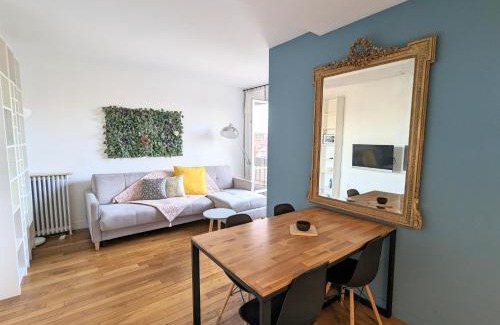 Issy-les-Moulineaux Apartment | Cosy little nest next to Paris