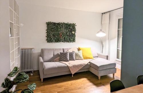 Issy-les-Moulineaux Apartment | Cosy little nest next to Paris