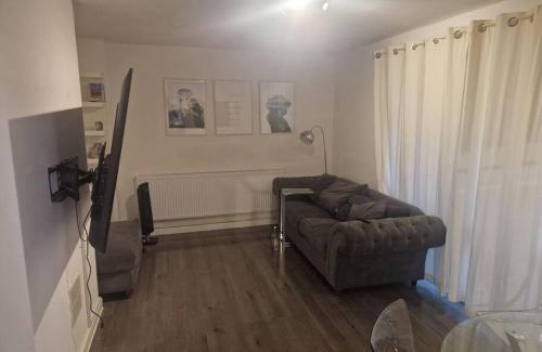 Waltham Forest Apartment | Cosy one bed flat