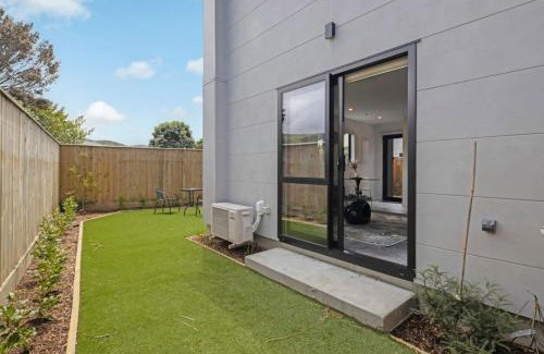Lower Hutt House | Cosy Retreat at Biddle Crescent