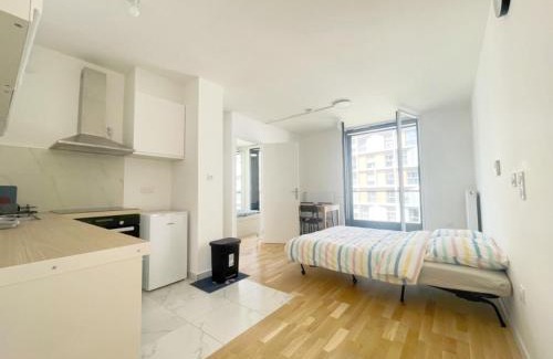 Asnieres-sur-Seine Apartment | Cosy, simple, centrale, easy transport