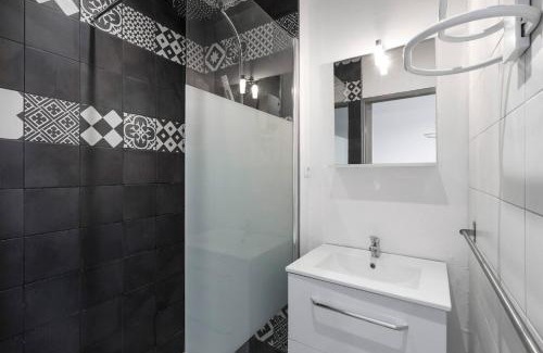 La Cite Apartment | Cosy Solidor Beach View