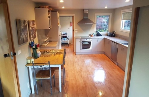 Hanmer Springs House | Cosy spacious Chalet Experience. Beautiful views.