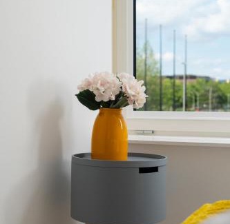 Central Milton Keynes Apartment | Cosy Stay for 5 with Free Parking