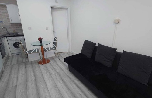 King's Cross Apartment | Cosy Studio Flat next to Kings Cross Station