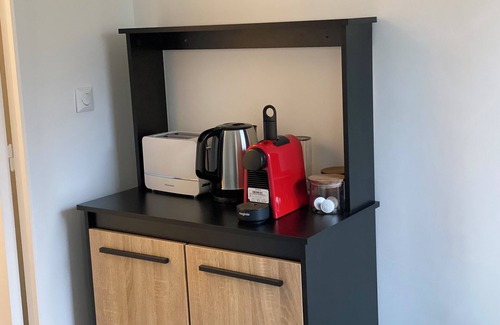 Evreux Apartment | Cosy studio in Évreux - Ideal!