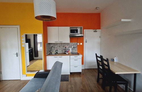 Childs Hill Apartment | Cosy Studio in Hampstead