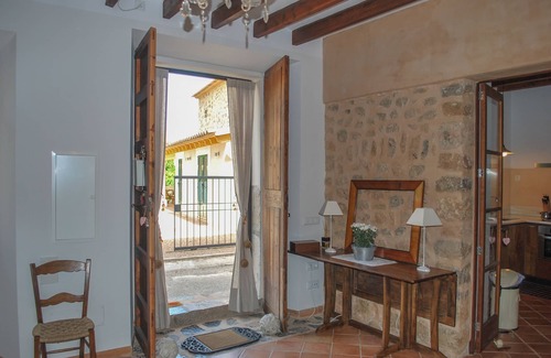 Soller House | Cosy, Sunny House with Garden and Pool, WIFI, Smart TV near the center of Sóller