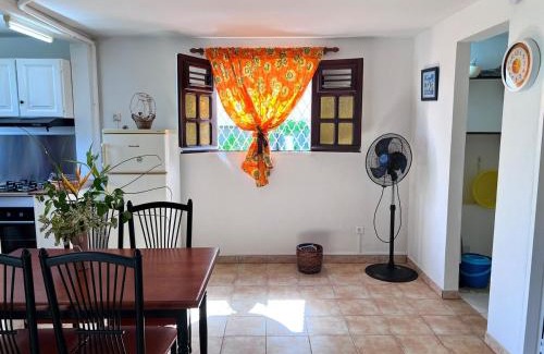 Trois-Rivieres Apartment | Cosy T2 dans village de pêcheurs, plage à pied